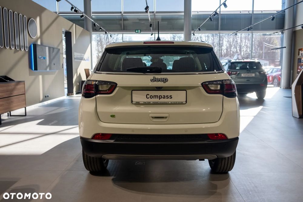 Jeep Compass 1.5 T4 mHEV Altitude FWD S&S DCT - 8