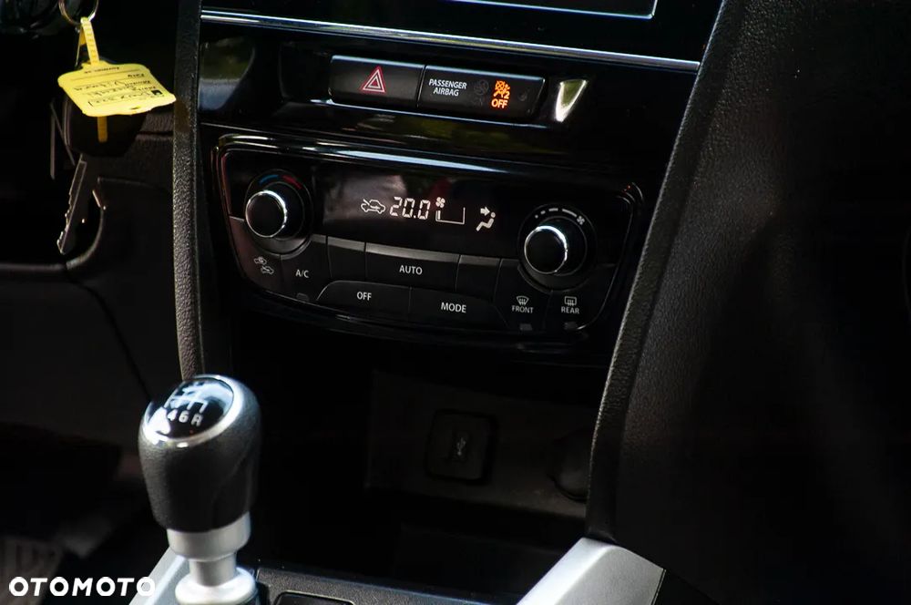 Suzuki Vitara 1.6 DDiS (4x4) Allgrip Comfort+ - 29