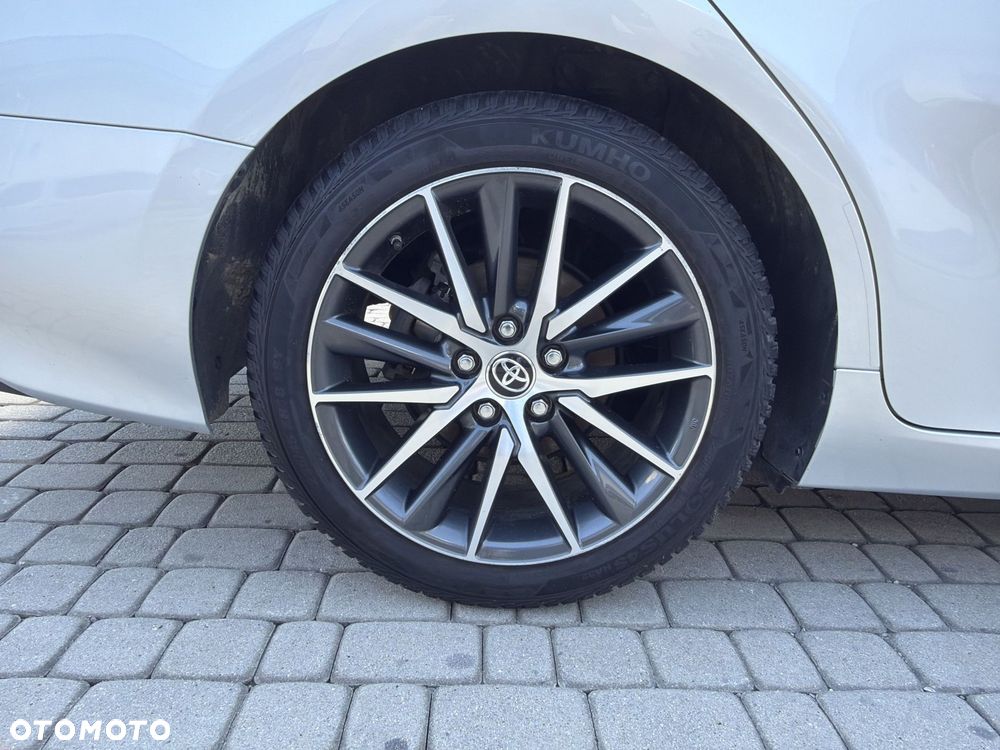 Toyota Camry 2.5 Hybrid Executive CVT - 25