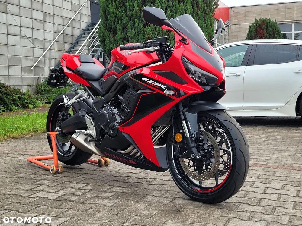 Honda CBR - 7
