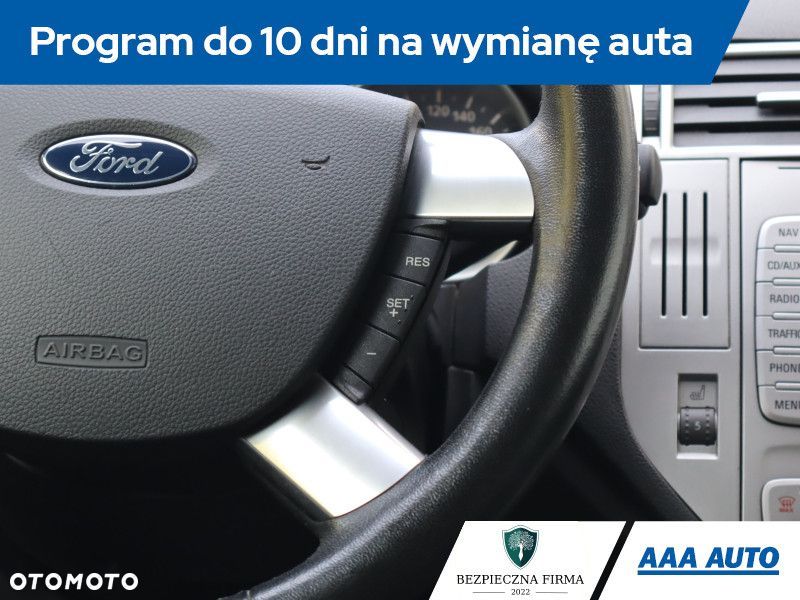 Ford Kuga - 19