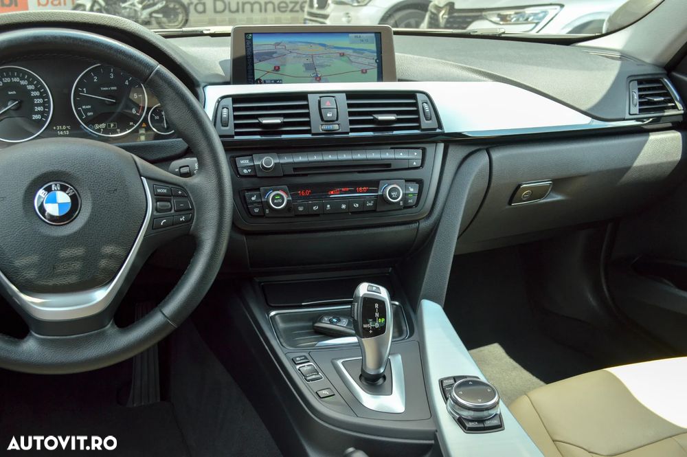BMW Seria 3 320d DPF Aut. Edition Exclusive - 35