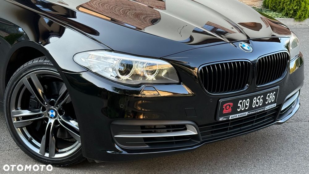 BMW Seria 5 525d Touring Modern Line - 34
