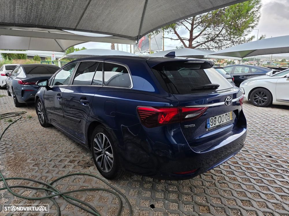 Toyota Avensis Touring Sports 1.6 D-4D Luxury+GPS - 6