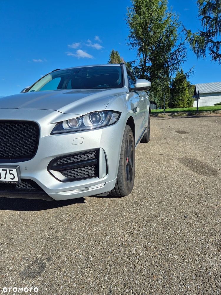 Jaguar F-Pace 2.0 i4D AWD R-Sport - 8