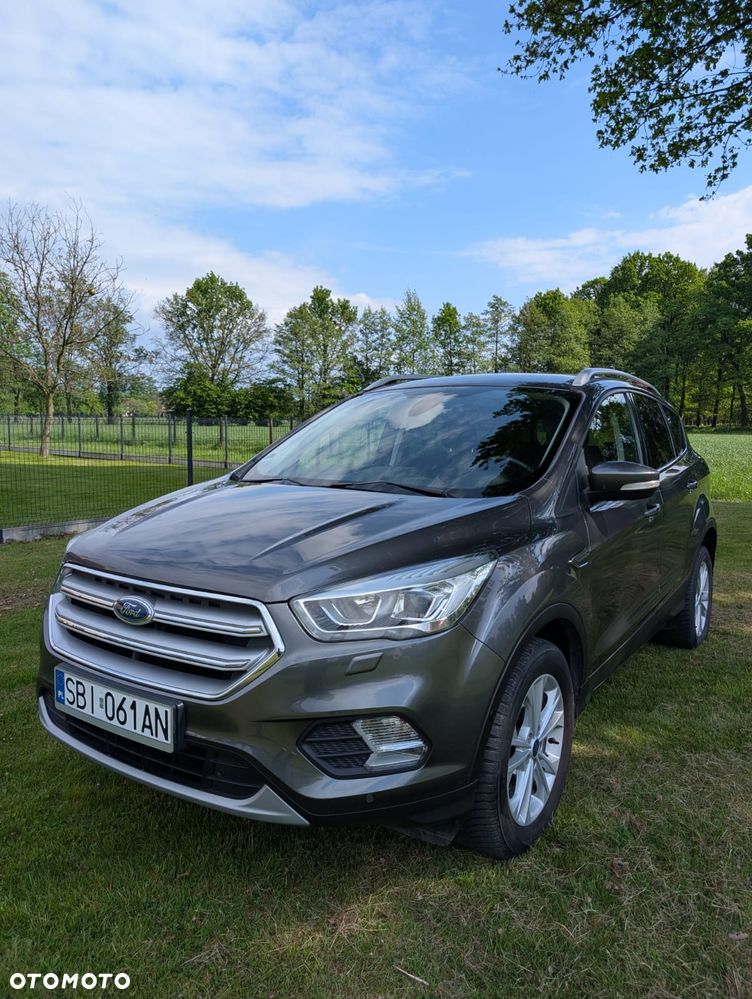 Ford Kuga 1.5 EcoBoost 2x4 Titanium - 1