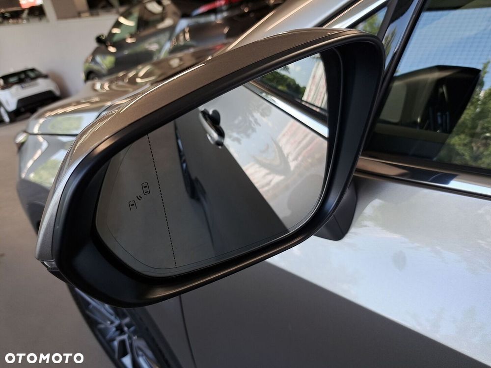 Lexus NX 350h Omotenashi AWD - 36