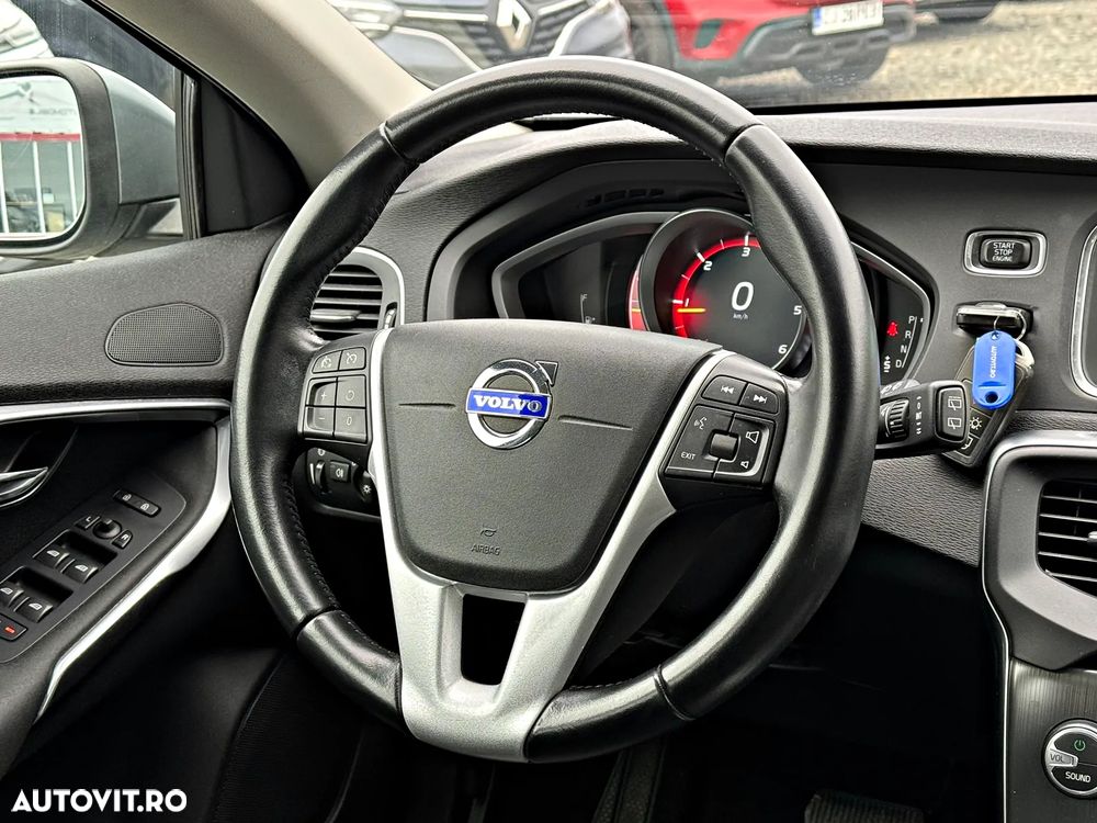 Volvo V40 D2 Aut. Momentum - 20
