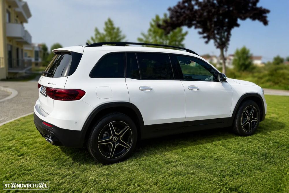 Mercedes-Benz GLB 200 AMG Line — fotografia 3