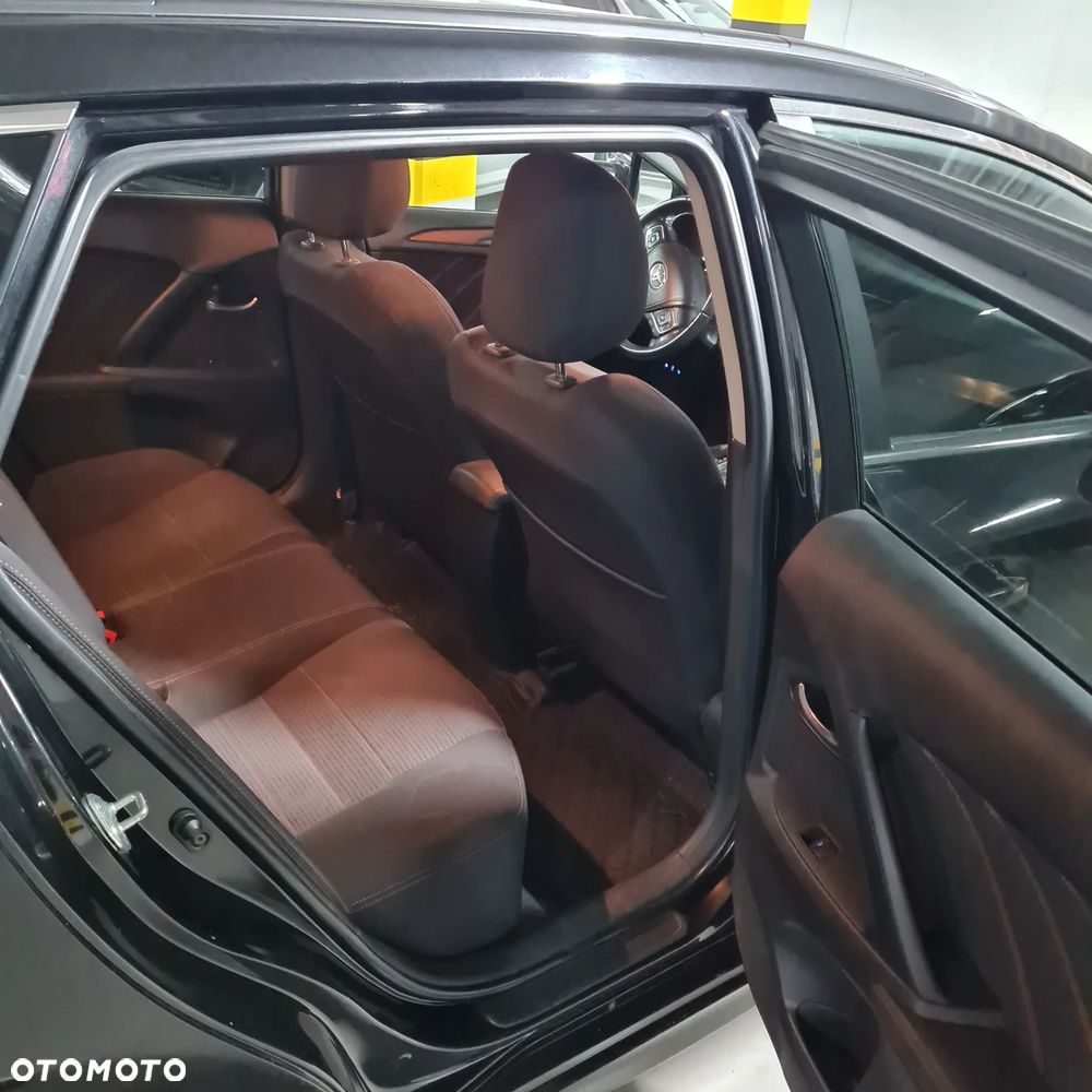 Toyota Avensis 1.8 Premium MS - 5