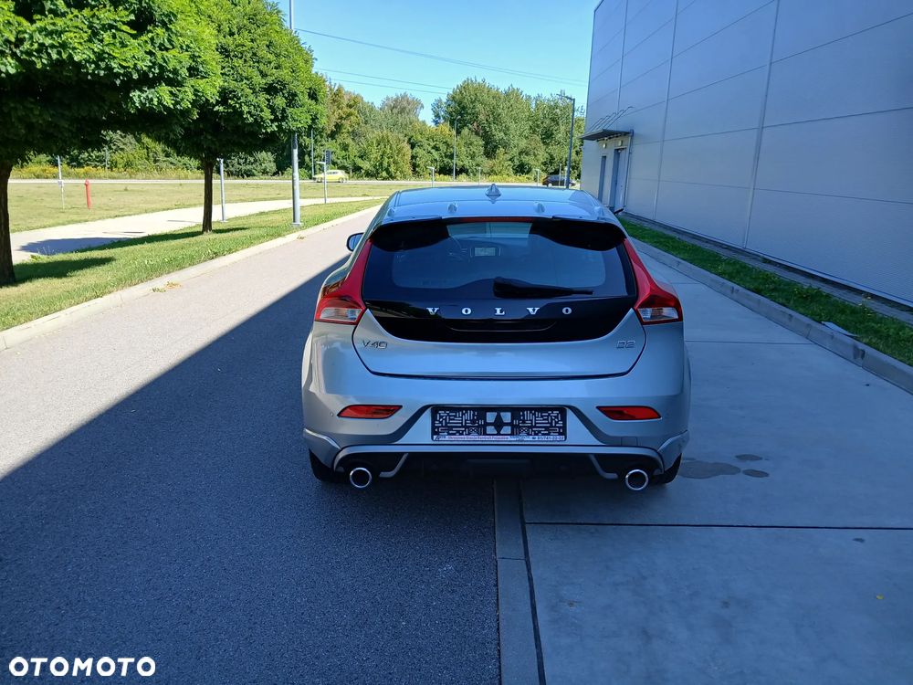 Volvo V40 2015 photo 5