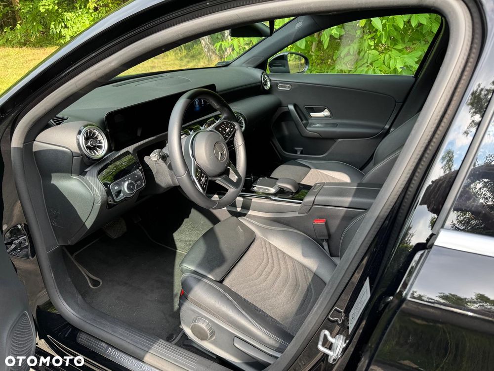 Mercedes-Benz Klasa A 180 Style 7G-DCT - 5