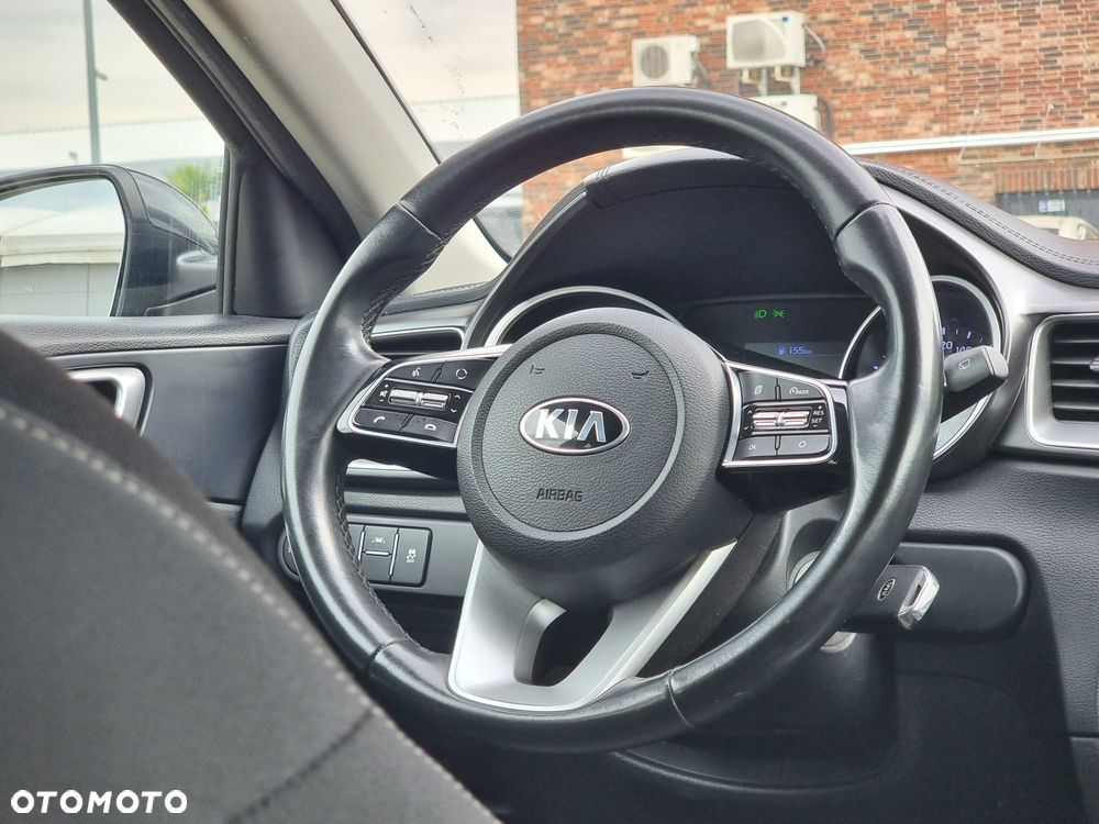 Kia Ceed 1.6 CRDi mHEV M - 11