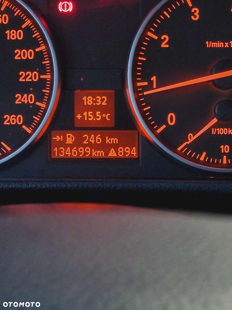 BMW Seria 3 318i - 7
