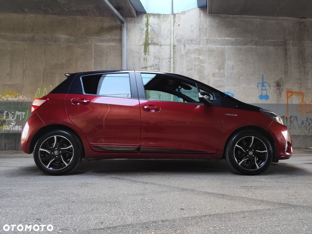 Toyota Yaris Hybrid 100 Selection Passion - 1