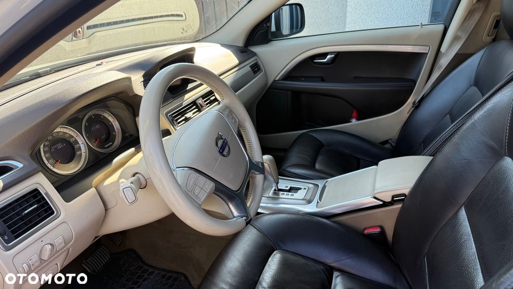 Volvo XC 70 - 7