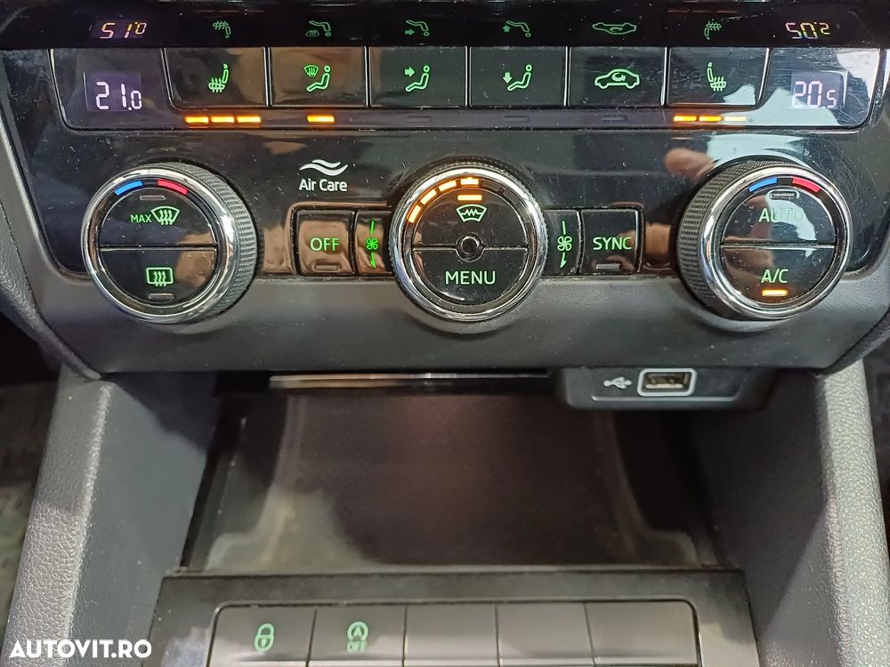 Skoda Octavia Combi Diesel 2.0 TDI DSG Style - 16