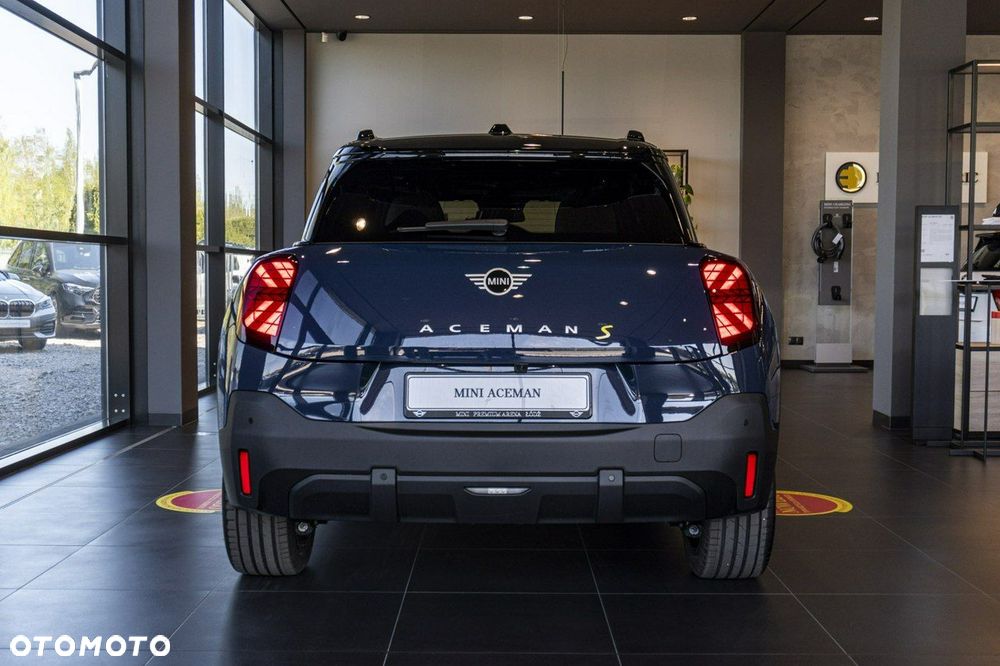 MINI Aceman - 8