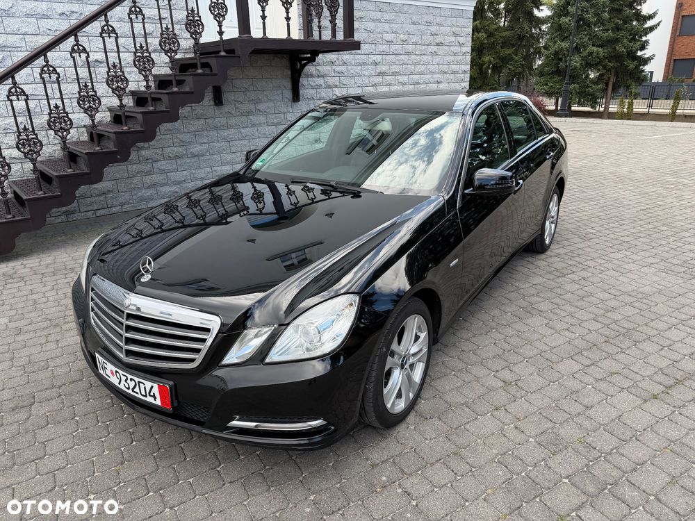 Mercedes-Benz Klasa E 220 CDI DPF BlueEFFICIENCY Automatik - 2