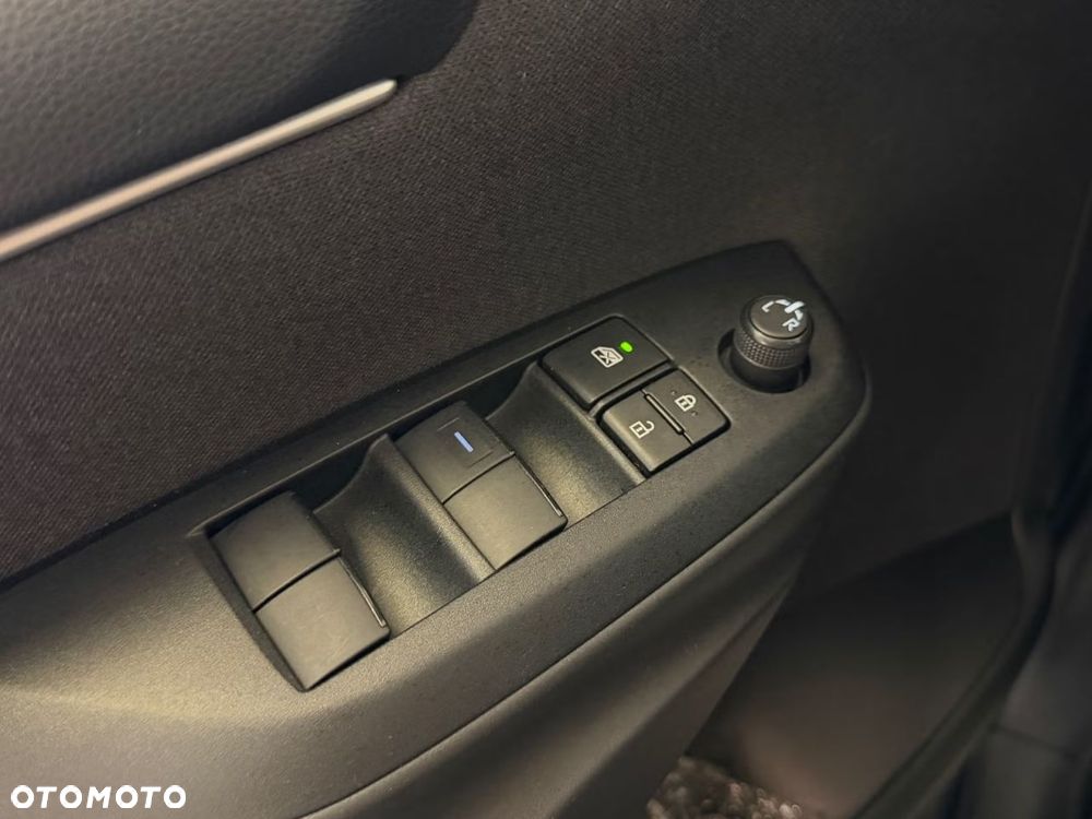 Toyota Yaris Hybrid 1.5 Style - 26
