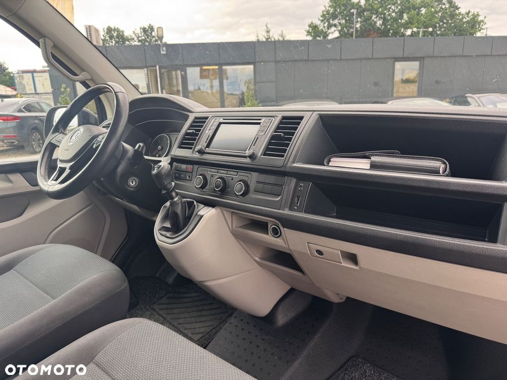Volkswagen Transporter - 12