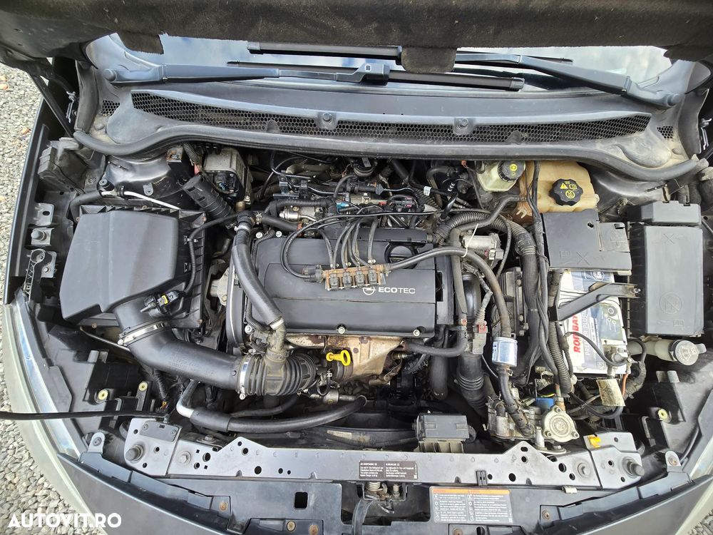 Opel Astra 1.6 Turbo - 15