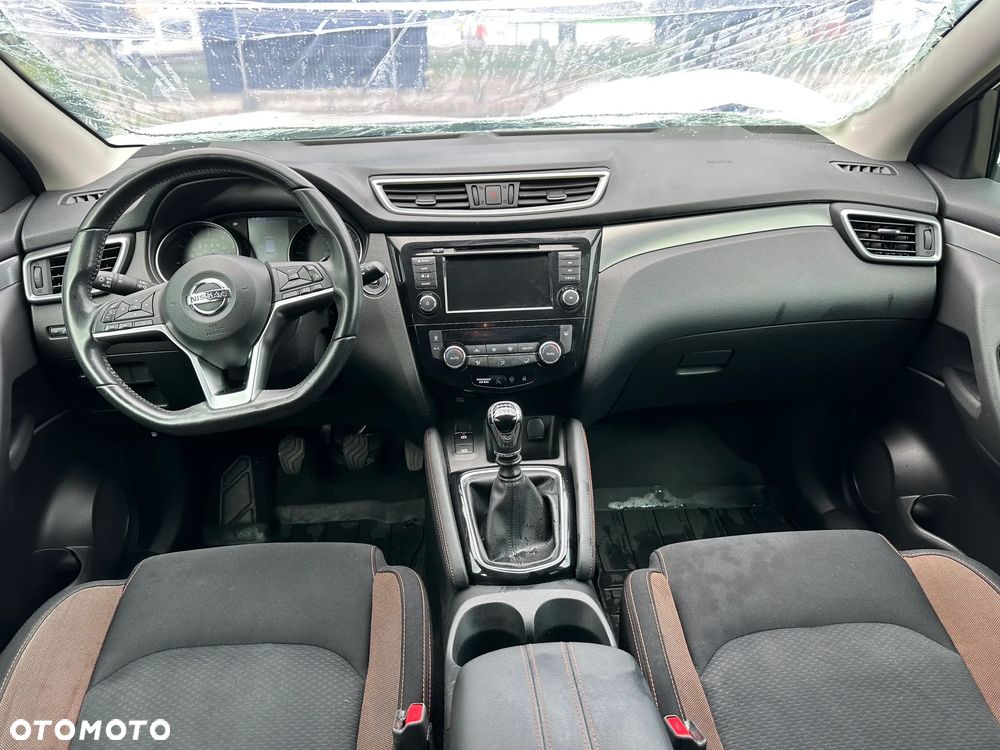 Nissan Qashqai 1.3 DIG-T N-Connecta - 10