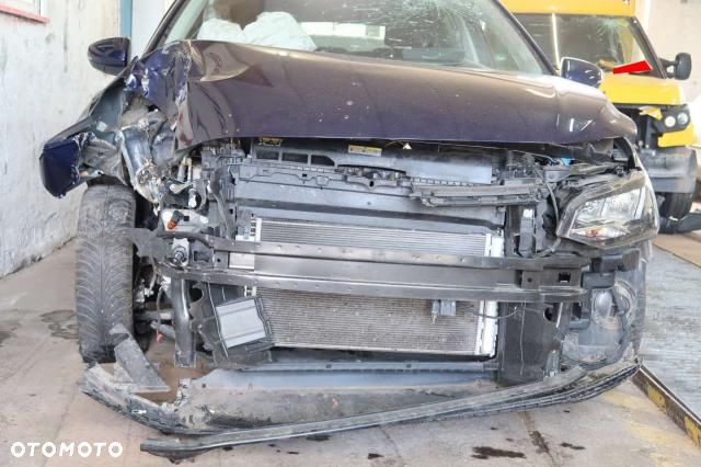 Volkswagen Polo 1.0 TSI OPF UNITED - 4
