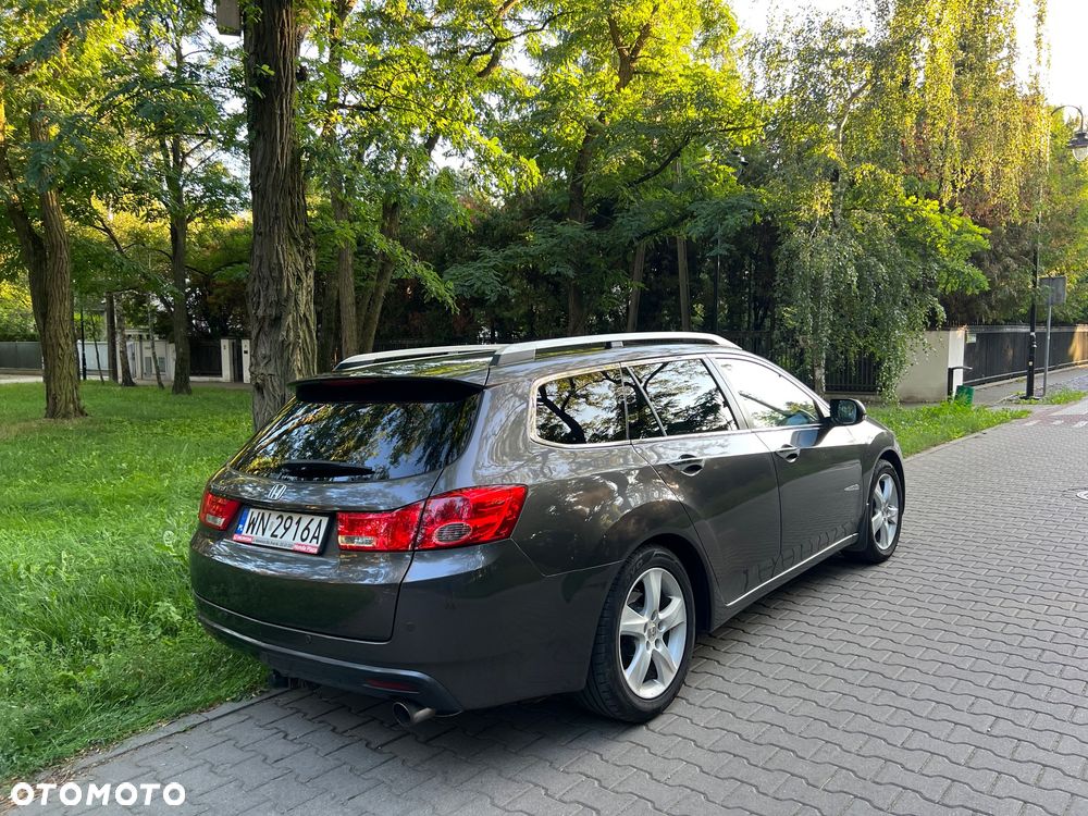 Honda Accord 2.0 Elegance - 2