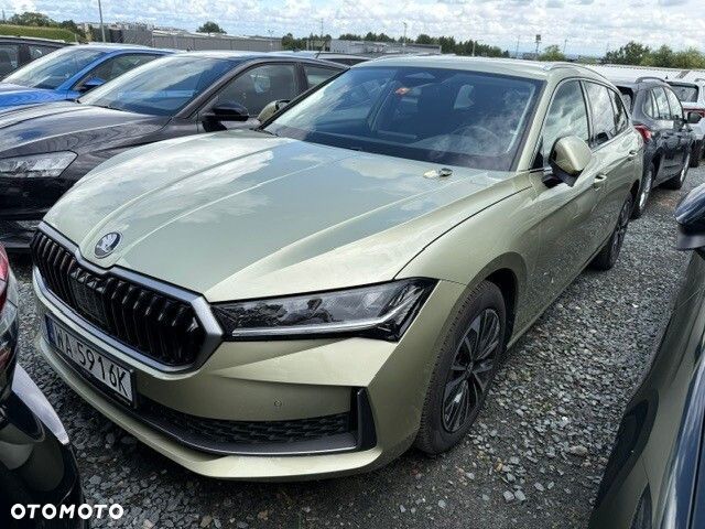 Skoda Superb 1.5 TSI mHEV Selection DSG - 2