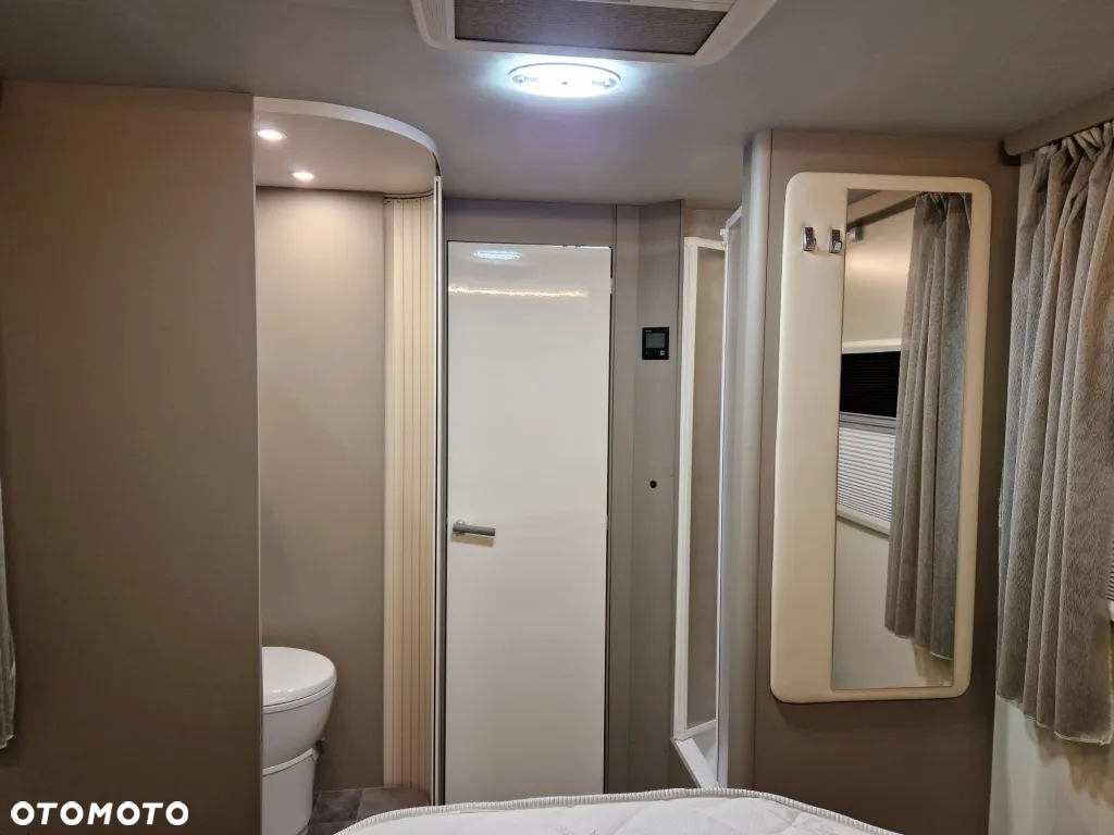 Renault Kamper PółIntegra AHORN TQplus Queensbed Jak nowy! 9000km! FV23% - 10