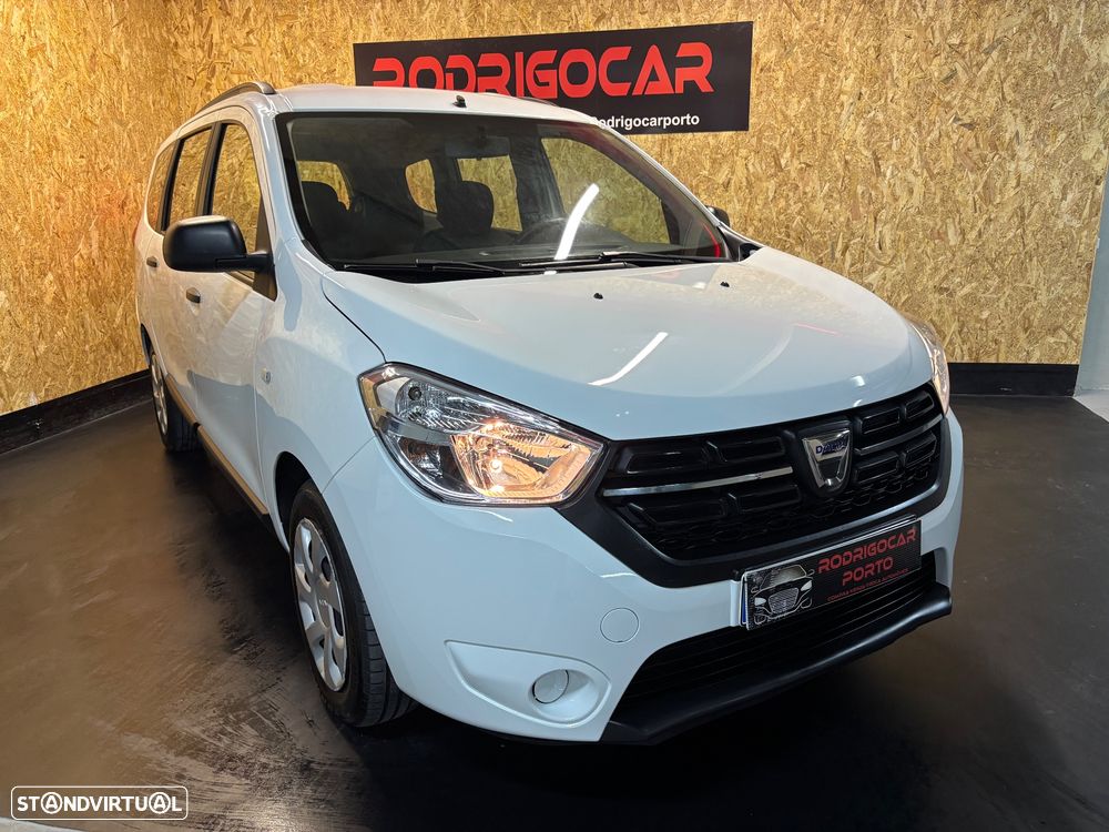 Dacia Lodgy 1.2 TCe Confort 7L - 24