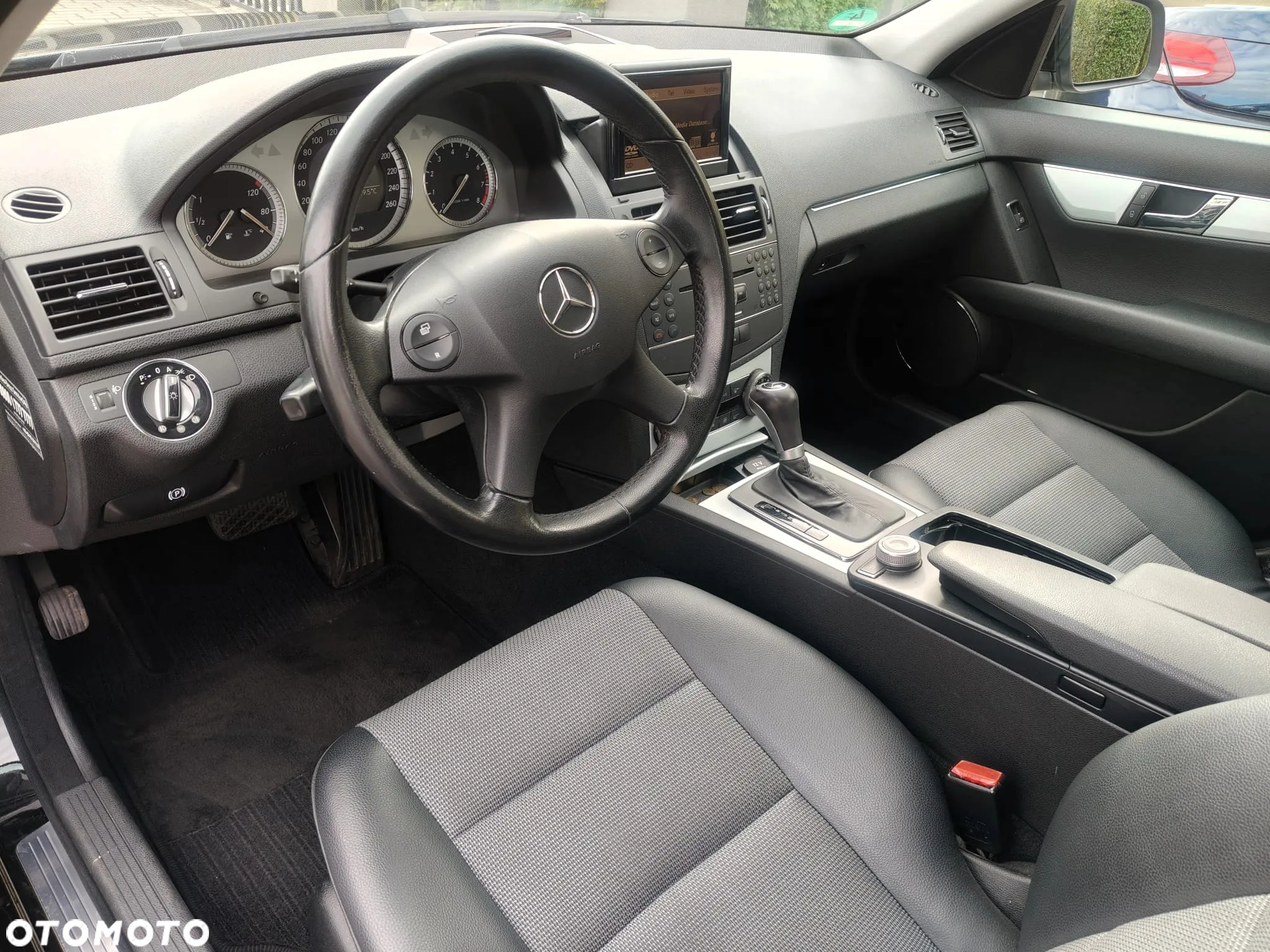 Mercedes-Benz Klasa C 350 7G-TRONIC Avantgarde - 12