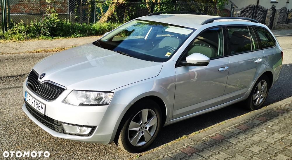 Skoda Octavia 1.6 TDI Ambition - 5