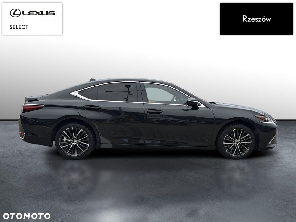 Lexus ES 300h Business Edition - 6