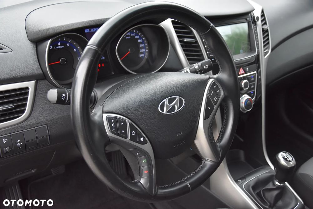 Hyundai i30 blue 1.6 GDI YES Gold - 27