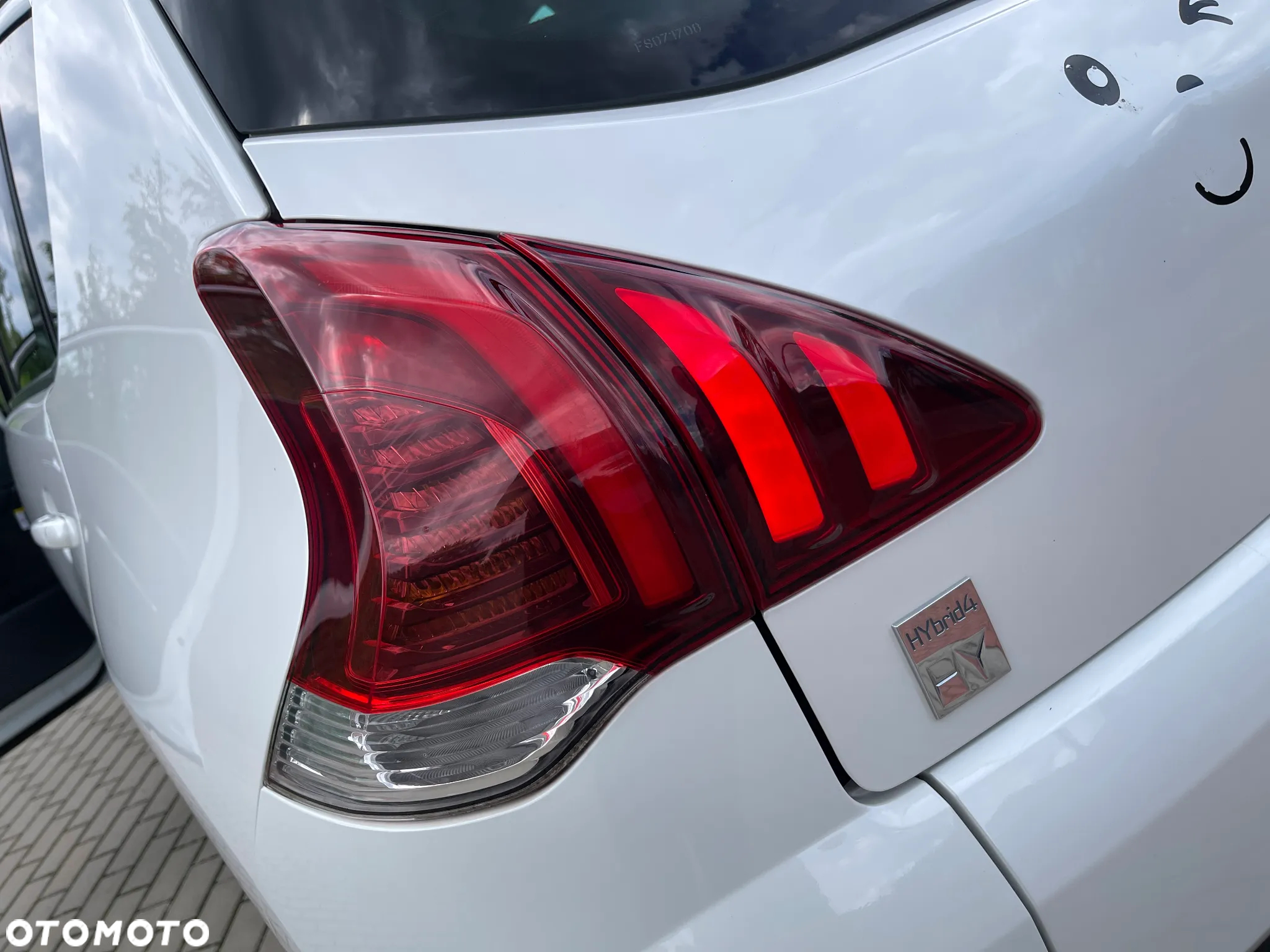 Peugeot 3008 Hybrid4 - 36
