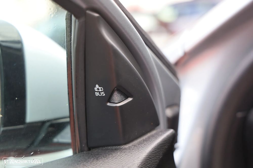 Volvo V40 D4 RDesign - 11