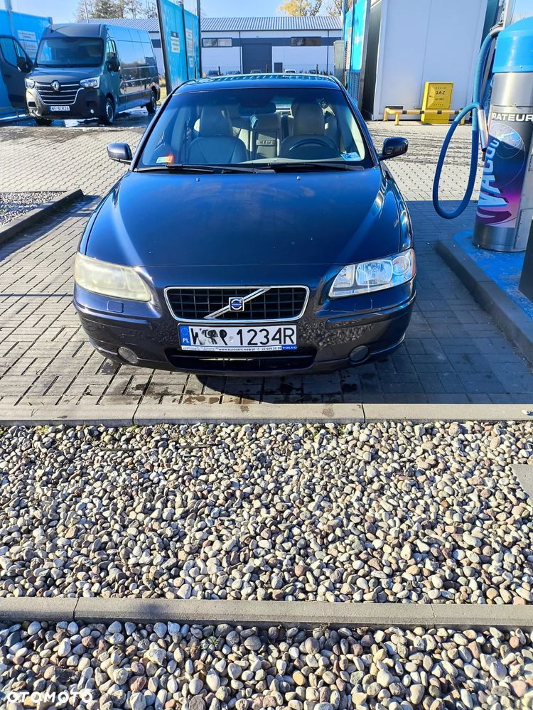 Volvo S60 2.5T Momentum - 19