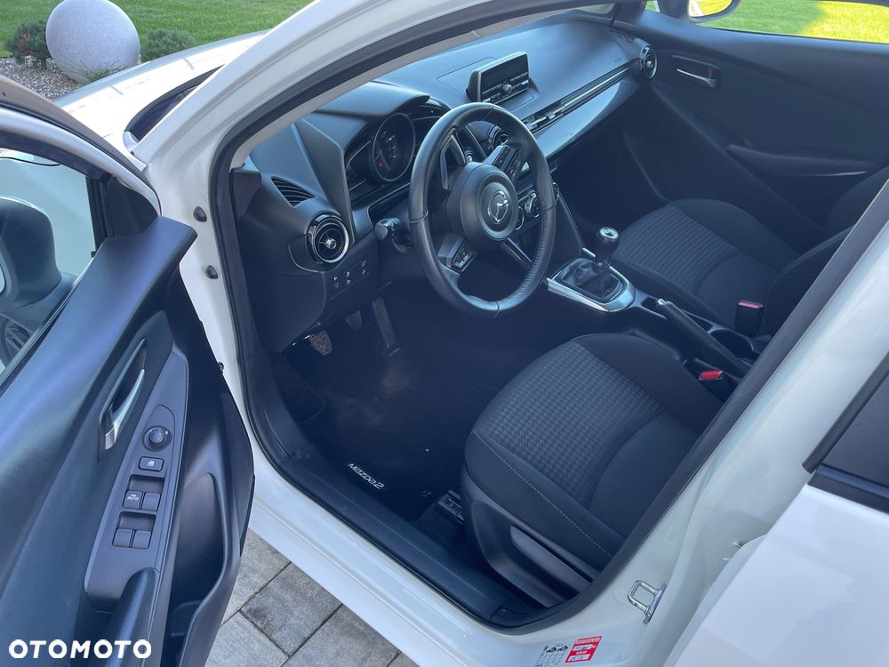 Mazda 2 - 15