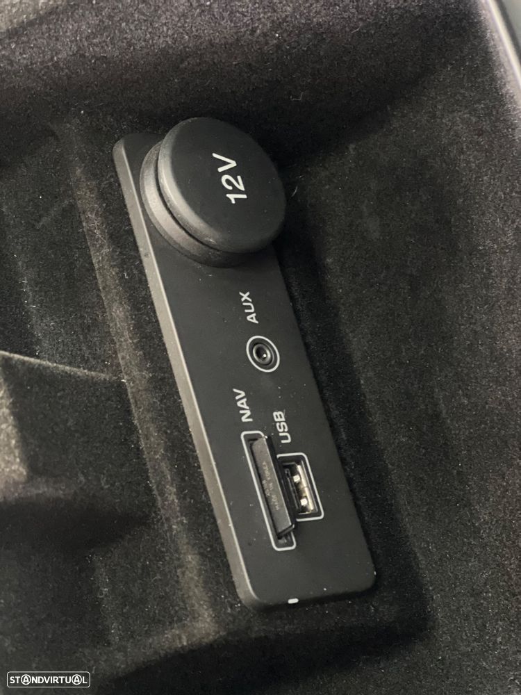Land Rover Range Rover Evoque 2.0 eD4 SE Dynamic - 30