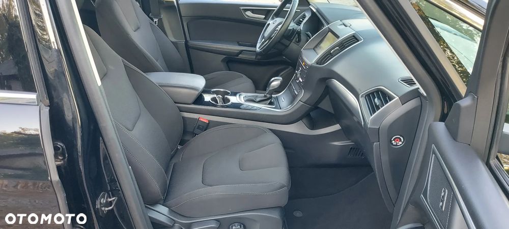 Ford S-Max - 34