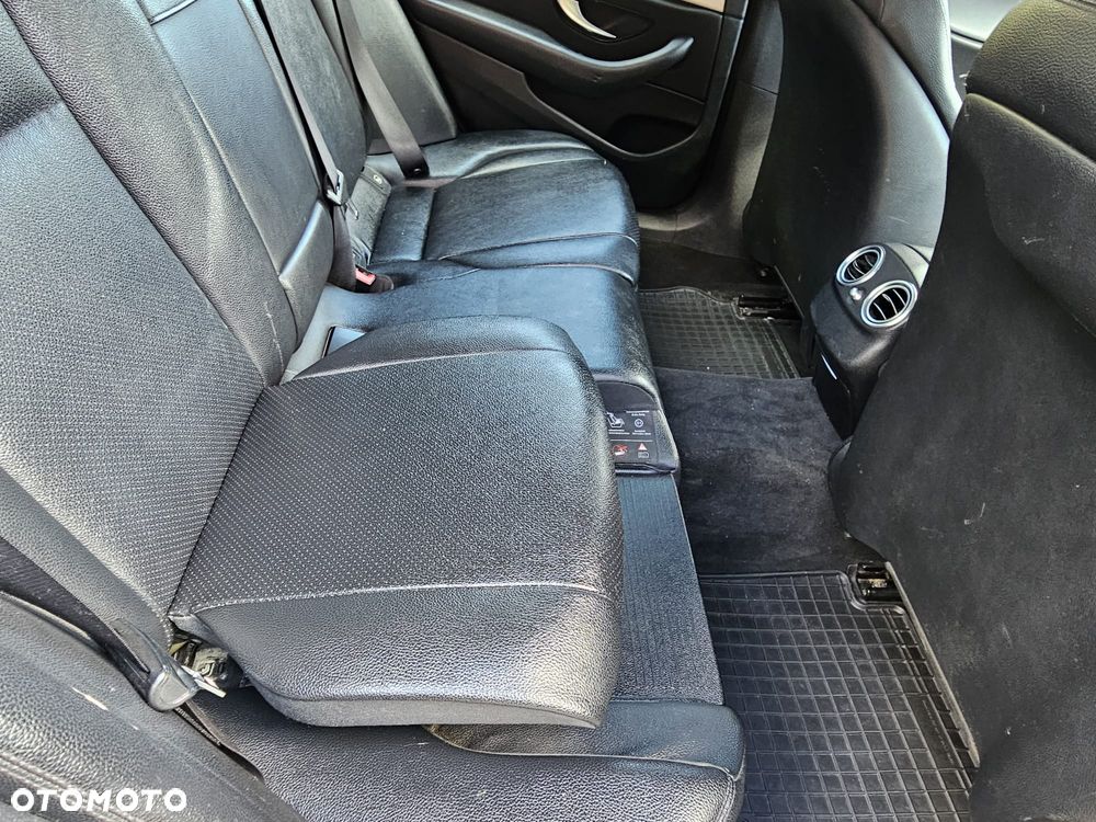 Mercedes-Benz Klasa E 200 d 9G-TRONIC - 14
