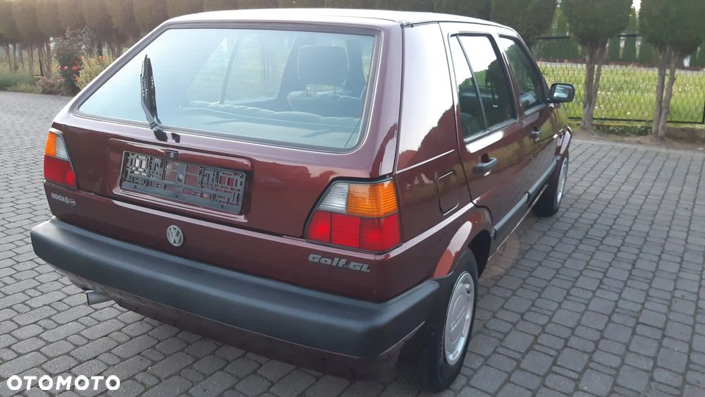 Volkswagen Golf 1.8 GL - 39