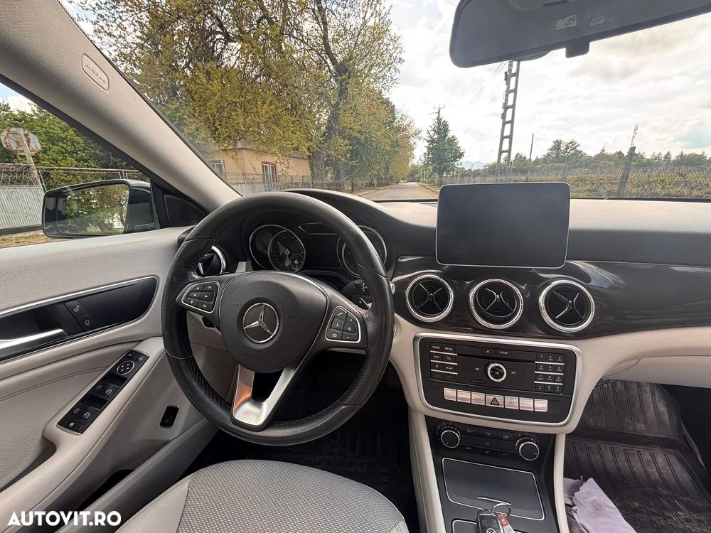 Mercedes-Benz CLA 200 - 5