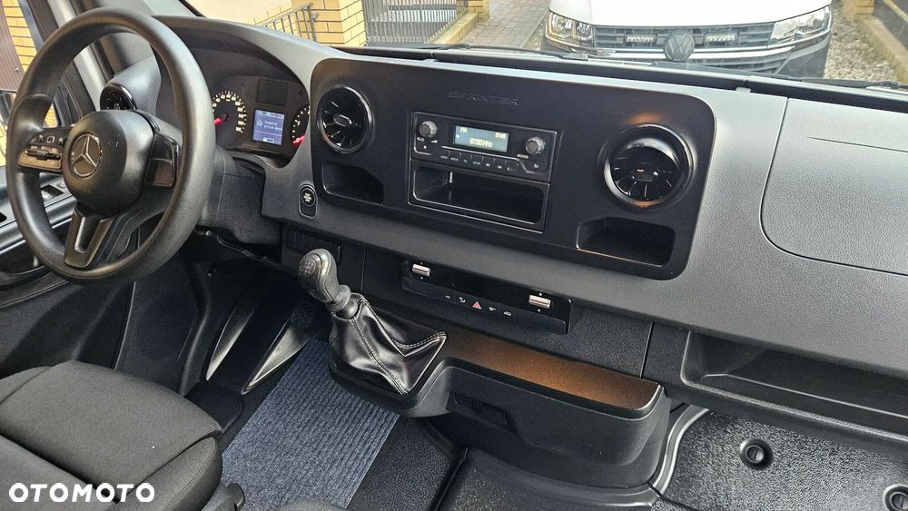 Mercedes-Benz SPRINTER 311CDI 37 - 15