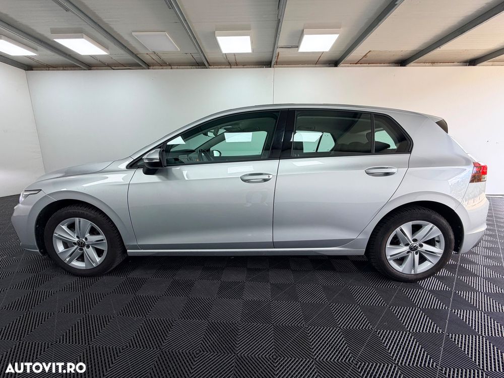 Volkswagen Golf 1.0 eTSI DSG MHEV Life - 31