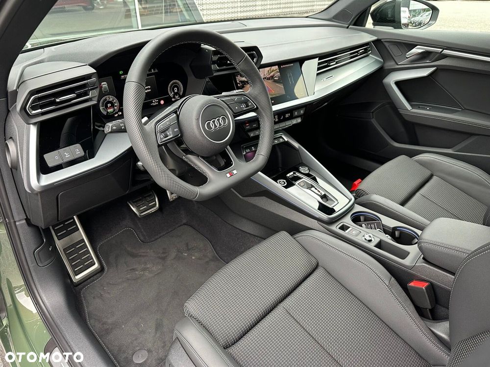 Audi A3 Sportback - 13