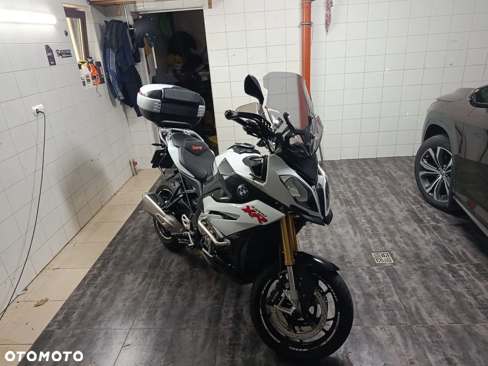 BMW XR - 23