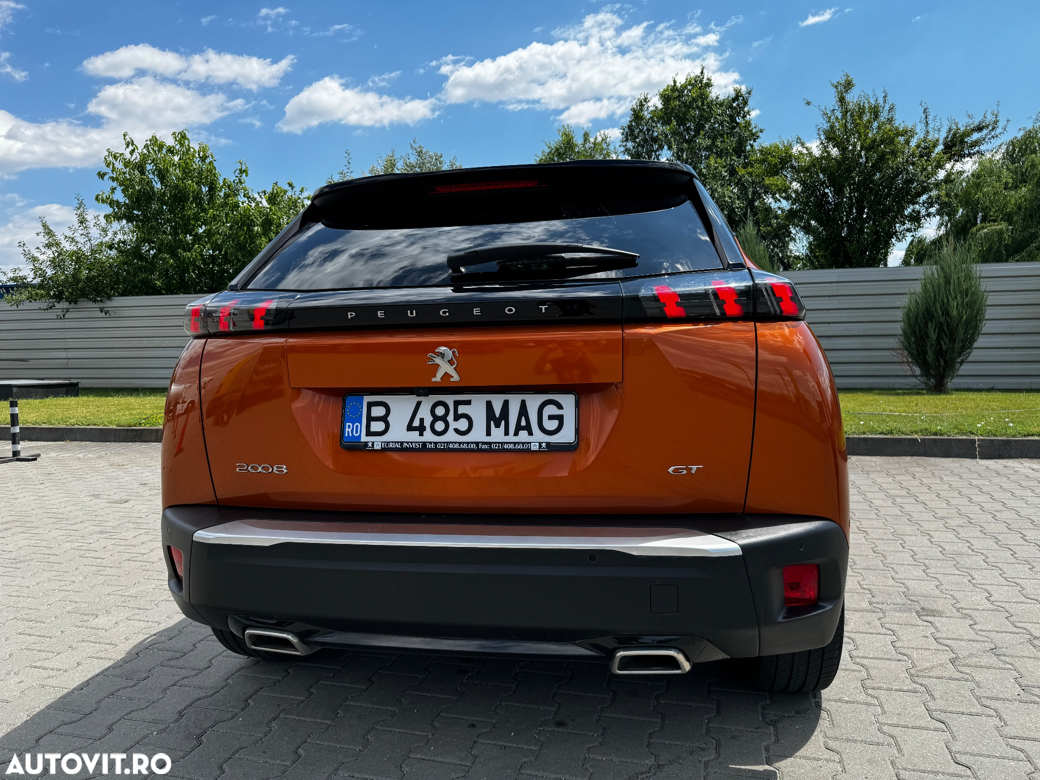 Peugeot 2008 1.2 L PureTech STT GT Line - 4